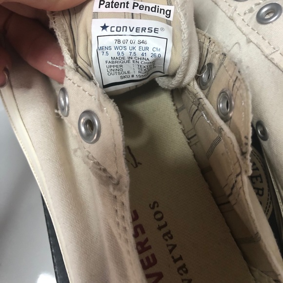 Converse Men’s 7.5 - Picture 6 of 6